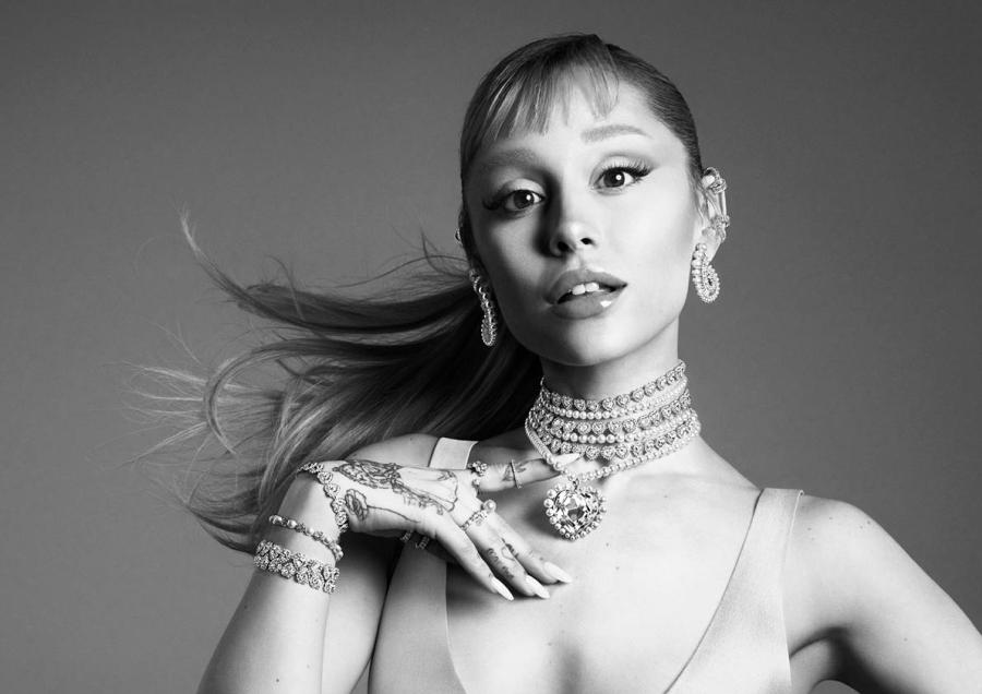 สวารอฟสกี้เผยโฉมคอลเลกชัน Ariana Grande x Swarovski Capsule  สะท้อนแรงบันดาลใจจากเสียงดนตรี ผสานความหรูหราอันเปล่งประกายอย่างลงตัว