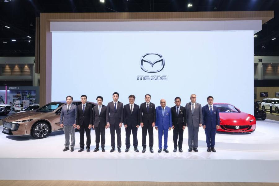 มาสด้าเนรมิตบูธดีไซน์ใหม่ ภายใต้คอนเซ็ปต์ใหม่ JOY DRIVES LIVES พร้อมโชว์รถต้นแบบ Mazda Iconic SP และรถไฟฟ้า Mazda6e ในงานมอเตอร์โชว์ 2025 มาสด้าเนรมิตบูธดีไซน์ใหม่ ภายใต้คอนเซ็ปต์ใหม่ JOY DRIVES LIVES พร้อมโชว์รถต้นแบบ Mazda Iconic SP และรถไฟฟ้า Mazda6e ในงานมอเตอร์โชว์ 2025