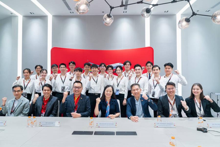 เวียตเจ็ทไทยแลนด์ ร่วมกับ BAC เริ่มโครงการฝึกภาคพื้นสำหรับนักเรียนการบิน ส่งเสริมทักษะบุคลากรในประเทศ เวียตเจ็ทไทยแลนด์ ร่วมกับ BAC เริ่มโครงการฝึกภาคพื้นสำหรับนักเรียนการบิน ส่งเสริมทักษะบุคลากรในประเทศ