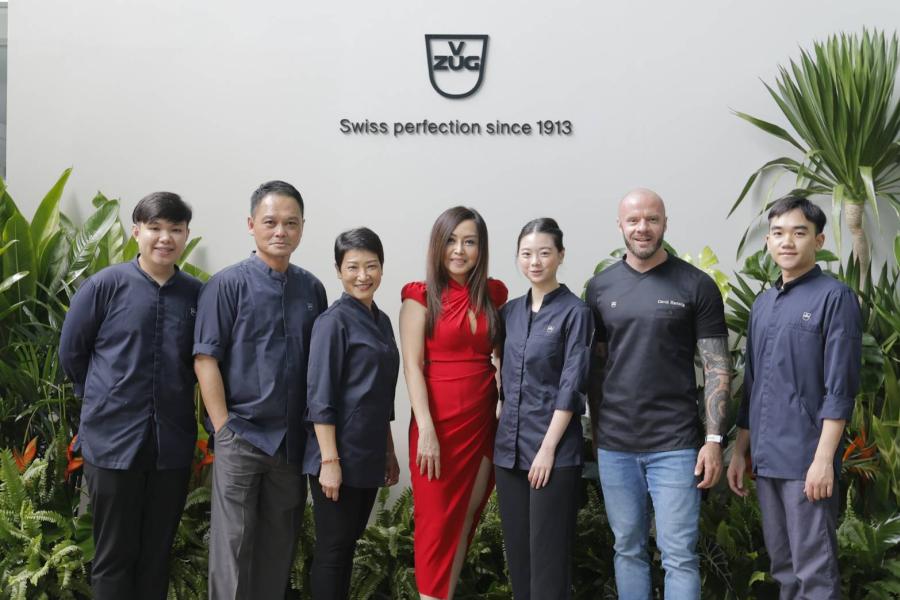 V-ZUG พบกับโฉมสตูดิโอแฟล็กที่มีอยู่ในเมือง เปิดประตูสู่นิยามไลฟ์สไตล์อัลตร้าประสบการณ์ผ่านประสบการณ์ไฟน์ไดนิ่งสุดเอ็กซ์คลูซีฟ V-ZUG พบกับโฉมสตูดิโอแฟล็กที่มีอยู่ในเมือง เปิดประตูสู่นิยามไลฟ์สไตล์อัลตร้าประสบการณ์ผ่านประสบการณ์ไฟน์ไดนิ่งสุดเอ็กซ์คลูซีฟ