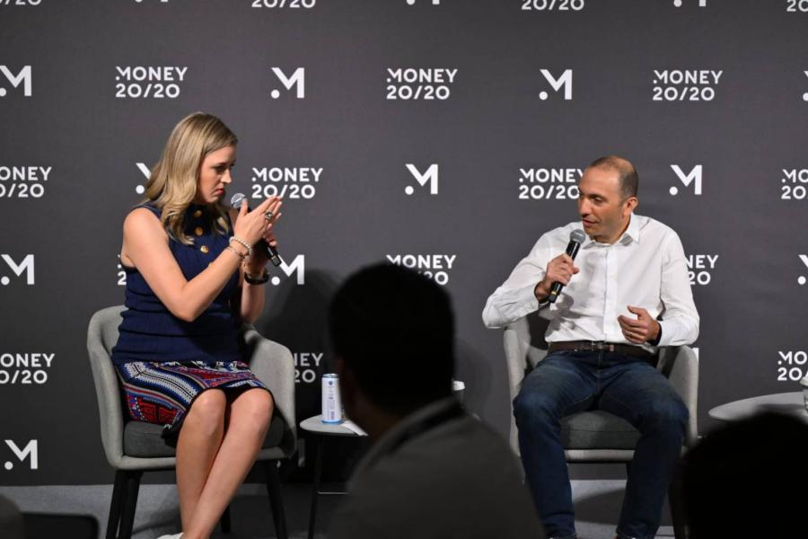 Money20/20 เปิดงานวันแรกอย่างคึกคัก คาดอุตสาหกรรมการชำระเงินระหว่างประเทศของเอเชียโตถึง 23.8 ล้านล้านดอลลาร์ภายในปี พ.ศ.2575 พร้อมกำหนดอนาคตของอุตสาหกรรมทางการเงินอย่างต่อเนื่องตั้งเเต่วันนี้ถึง 24 เมษา ณ ศูนย์สิริกิติ์ Money20/20 เปิดงานวันแรกอย่างคึกคัก คาดอุตสาหกรรมการชำระเงินระหว่างประเทศของเอเชียโตถึง 23.8 ล้านล้านดอลลาร์ภายในปี พ.ศ.2575 พร้อมกำหนดอนาคตของอุตสาหกรรมทางการเงินอย่างต่อเนื่องตั้งเเต่วันนี้ถึง 24 เมษา ณ ศูนย์สิริกิติ์