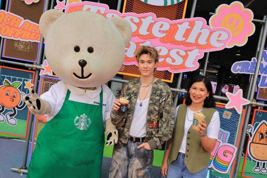 สตาร์บัคส์ ประเทศไทยเจาะตลาดกลุ่ม Gen Z เสิร์ฟเมนูเครื่องดื่มใหม่ ‘นัทตี้ ครีม ครั้นช์’ และ ‘พีช แอพริคอต คอฟฟรูติ’ อร่อยถูกใจสายคอนเทนต์ สตาร์บัคส์ ประเทศไทยเจาะตลาดกลุ่ม Gen Z เสิร์ฟเมนูเครื่องดื่มใหม่ ‘นัทตี้ ครีม ครั้นช์’ และ ‘พีช แอพริคอต คอฟฟรูติ’ อร่อยถูกใจสายคอนเทนต์