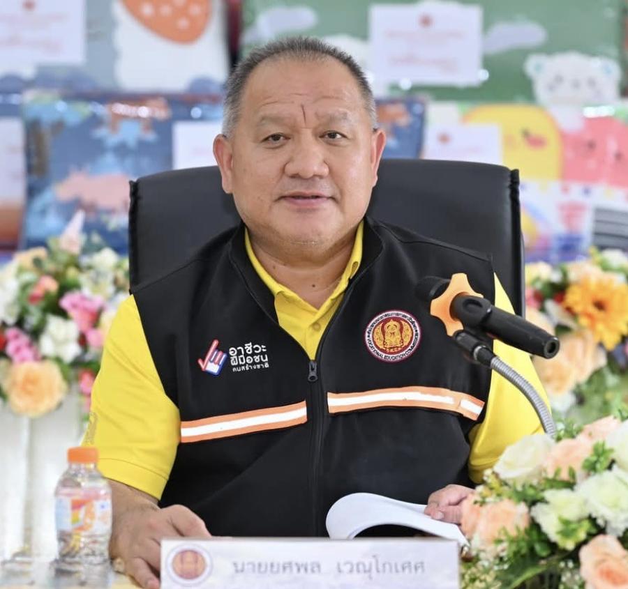 เลขา ยศพล เฝ้าระวังใกล้ชิด เตรียม ’’Fix It Center’’ ช่วยเหลือหลังพายุ วิภา หมดแรง เลขา ยศพล เฝ้าระวังใกล้ชิด เตรียม ’’Fix It Center’’ ช่วยเหลือหลังพายุ วิภา หมดแรง