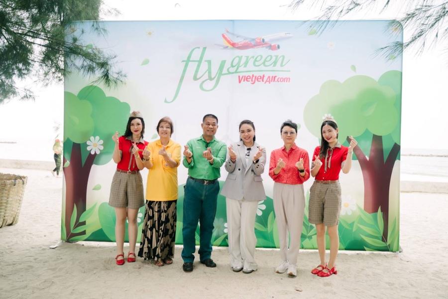 โครงการ “Fly Green” เวียตเจ็ทไทยแลนด์ เก็บขยะได้กว่า 500 กิโลกรัม และปลูกป่าชายเลนกว่า 50000 ต้น ที่จังหวัดเพชรบุรี โครงการ “Fly Green” เวียตเจ็ทไทยแลนด์ เก็บขยะได้กว่า 500 กิโลกรัม และปลูกป่าชายเลนกว่า 50000 ต้น ที่จังหวัดเพชรบุรี