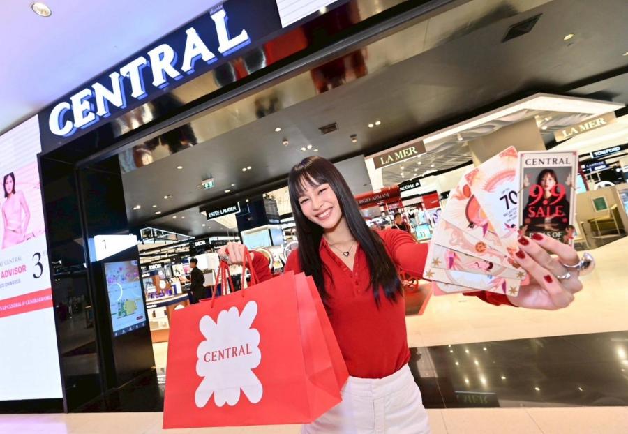 ห้างเซ็นทรัล และ Central App ยืนหนึ่ง! ครองบัลลังก์ออมนิชาแนลรีเทลเลอร์ เขย่าวงการค้าปลีก - อีคอมเมิร์ซ ด้วย “CENTRAL 9.9 SALE” ดีลดีไม่พึ่งดวง เตรียมกวาดลูกค้าทั่วไทย คาดยอดช้อปพุ่งทะยานกว่า 3 เท่า !! ห้างเซ็นทรัล และ Central App ยืนหนึ่ง! ครองบัลลังก์ออมนิชาแนลรีเทลเลอร์ เขย่าวงการค้าปลีก - อีคอมเมิร์ซ ด้วย “CENTRAL 9.9 SALE” ดีลดีไม่พึ่งดวง เตรียมกวาดลูกค้าทั่วไทย คาดยอดช้อปพุ่งทะยานกว่า 3 เท่า !!