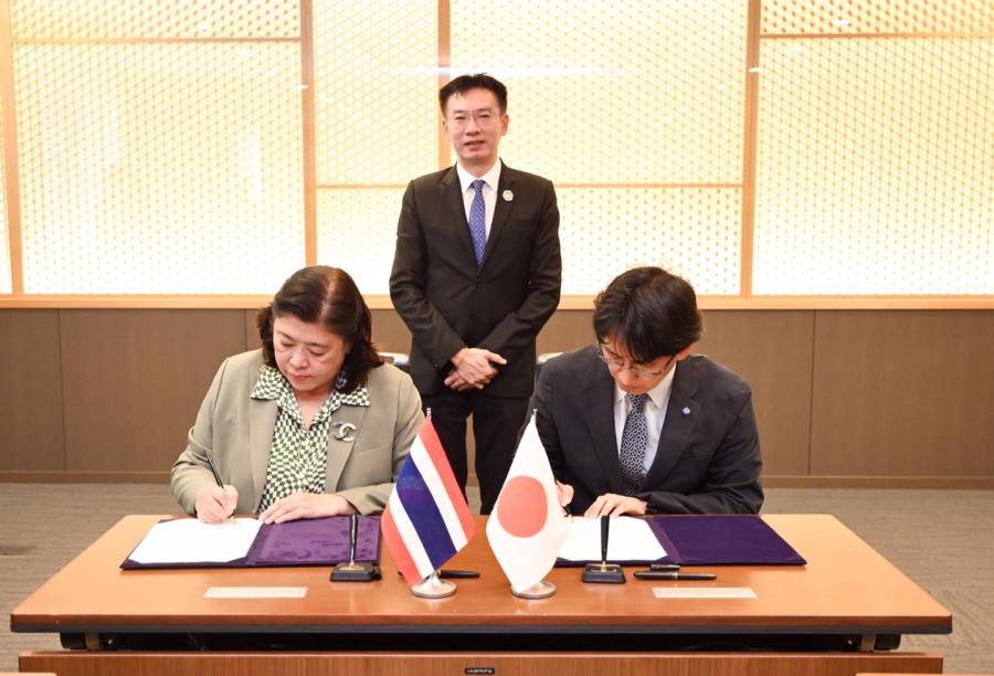 วช. และ The University of Osaka ลงนามความร่วมมือ ยกระดับและขยายเครือข่ายการวิจัย พร้อมส่งเสริมการแลกเปลี่ยนกำลังคนด้านการวิจัยในด้านวิทยาศาสตร์และสังคมศาสตร์ วช. และ The University of Osaka ลงนามความร่วมมือ ยกระดับและขยายเครือข่ายการวิจัย พร้อมส่งเสริมการแลกเปลี่ยนกำลังคนด้านการวิจัยในด้านวิทยาศาสตร์และสังคมศาสตร์