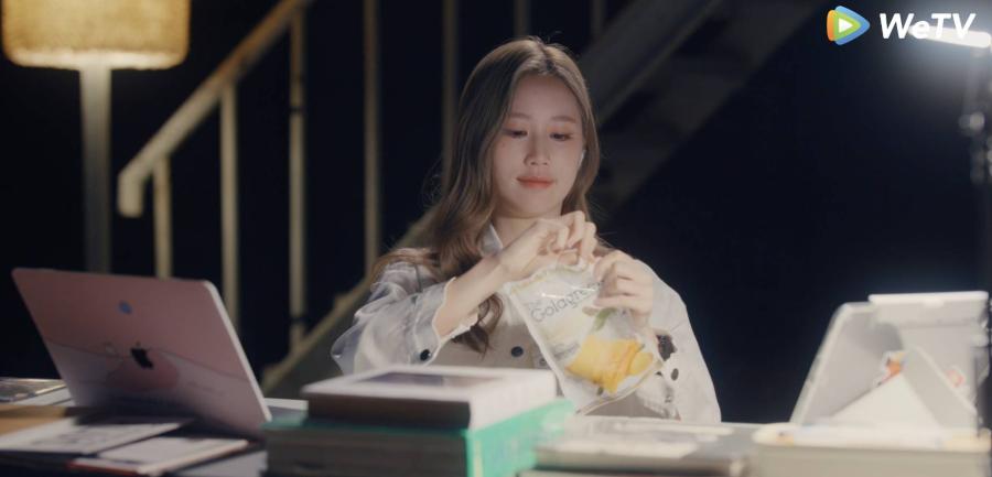 “เดอะโกลด์กรีน” มะม่วงอบแห้งพรีเมียม ร่วมซีนในซีรีส์ “รับ(รัก)ออกแบบ” หวังช่วยผลักดันภาพลักษณ์สินค้าไทย สู่ไลฟ์สไตล์คนรุ่นใหม่ “เดอะโกลด์กรีน” มะม่วงอบแห้งพรีเมียม ร่วมซีนในซีรีส์ “รับ(รัก)ออกแบบ” หวังช่วยผลักดันภาพลักษณ์สินค้าไทย สู่ไลฟ์สไตล์คนรุ่นใหม่