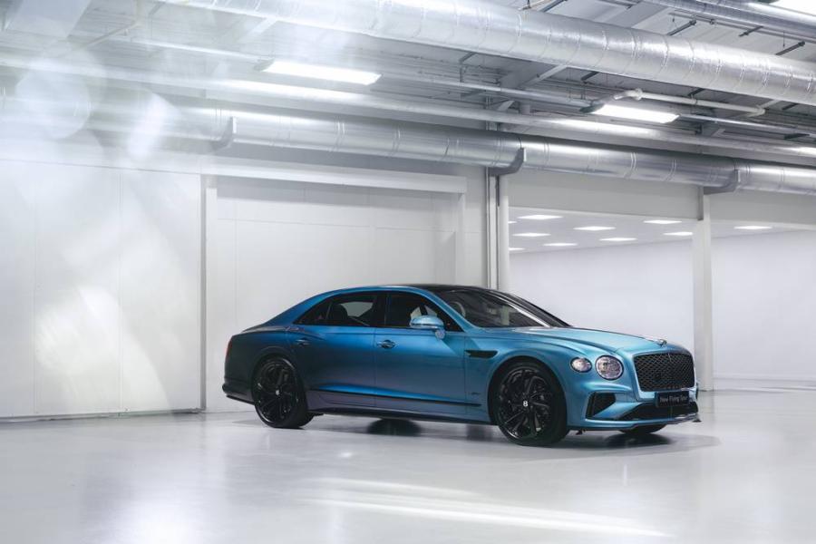เบนท์ลีย์ มอเตอร์ส เปิดตัว Flying Spur ‘Ombré’ คันแรกกับออปชันทำสีสุดเอ็กซ์คลูซีฟที่มีมูลค่าสูงที่สุดของแบรนด์ เบนท์ลีย์ มอเตอร์ส เปิดตัว Flying Spur ‘Ombré’ คันแรกกับออปชันทำสีสุดเอ็กซ์คลูซีฟที่มีมูลค่าสูงที่สุดของแบรนด์