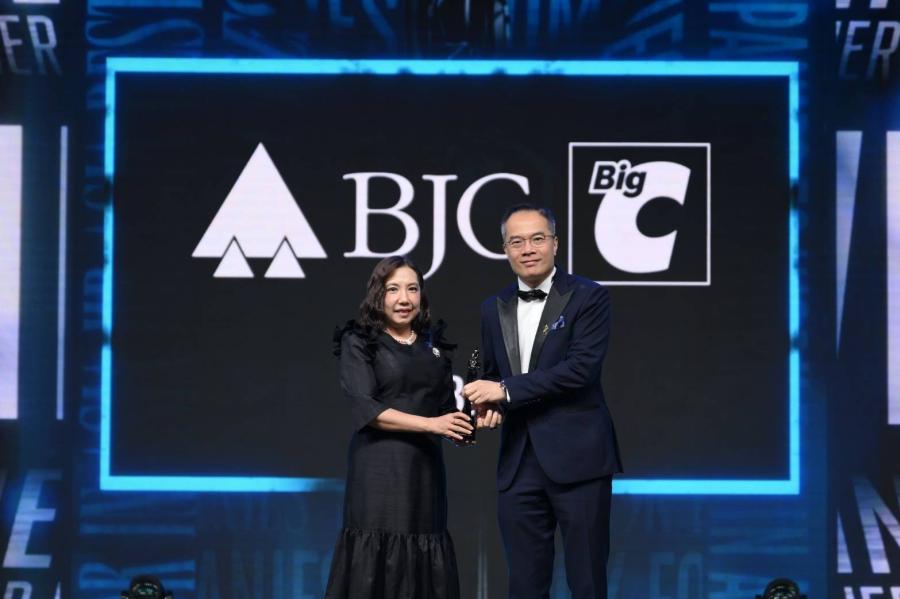 กลุ่มบีเจซี บิ๊กซี คว้า 5 รางวัล จากเวที HR Asia Best Companies to Work for in Asia 2025 สุดยอดองค์กรที่น่าทำงานด้วยมากที่สุดในเอเชีย