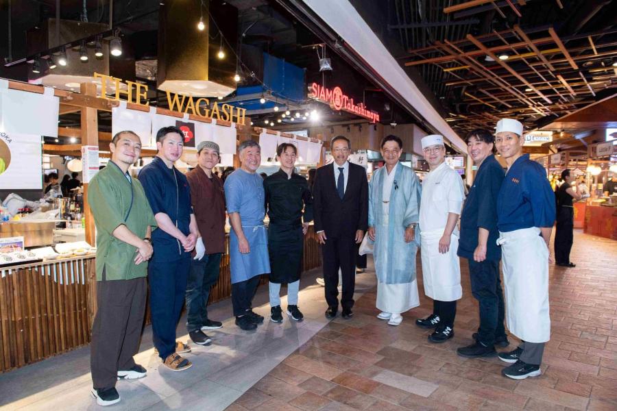 สยาม ทาคาชิมายะ ณ ไอคอนสยาม มอบความพิเศษแทนคำขอบคุณ 7 ปีที่เคียงข้างกัน  ในเทศกาล THE WAGASHI Japanese Foods Crafts & IKEBANA  ตื่นตากับเมนูขนม WAGASHI รังสรรค์โดย 7 เชฟดังบินตรงจากญี่ปุ่น  งดงามกับศิลปะการจัดดอกไม้เก่าแก่ IKEBANA  ช็อปงาน Craft Rare Item สุดเก๋ไก๋!! พร้อมรับโปรโมชันลดทั้งห้างสูงสุด 50%!!   