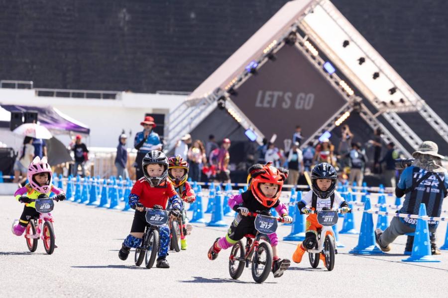 แลคตาซอย จุดพลัง ’’นักปั่นจิ๋ว’’ ผนึกกำลัง ’’THE TITAN RSR 2025’’  THE RUNBIKE WARRIOR x RSR RUNBIKE Thailand