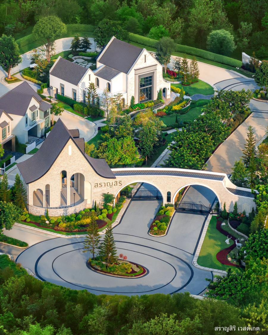 SB Design Square ร่วมยกระดับการอยู่อาศัยสำหรับครอบครัวที่มีสัตว์เลี้ยง                                          เปิดตัว “PAWSOME SPACE PACKAGE” เฟอร์นิเจอร์เพื่อเพื่อนซี้สี่ขา                                                         พร้อมโชว์เคส “ห้องสัตว์เลี้ยงตัวอย่าง” แห่งแรก ที่ “สราญสิริ เวสต์เกต” สะท้อนแนวคิดให้สัตว์เลี้ยงเป็น “สมาชิกคนสำคัญ” ของทุกครอบครัวอย่างแท้จริง