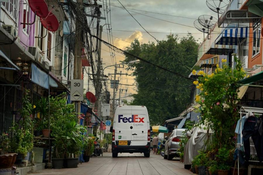 เฟดเอ็กซ์ร่วมสร้างโอกาสการเรียนรู้และส่งเสริมการศึกษาให้กับเยาวชนขาดโอกาสกว่า 38000 คนทั่วประเทศไทยฉบับร่าง (แก้ไขหัวข้อที่นี่)