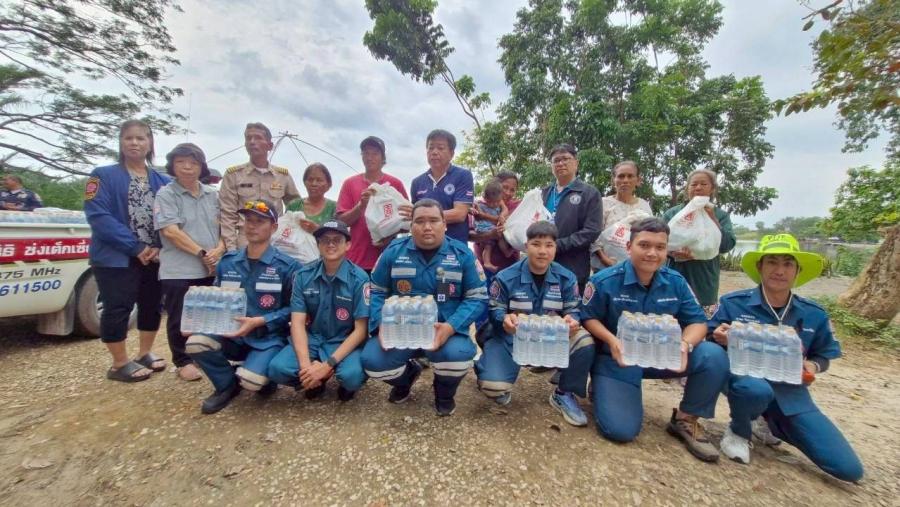 “มูลนิธิป่อเต็กตึ๊ง เสริมทัพทีมบรรเทาฯ-สังคมสงเคราะห์ ล่องใต้เข้าพื้นที่น้ำท่วม เร่งส่งต่อธารน้ำใจ สู้มหาอุทกภัยภาคใต้” ยกทัพเครื่องอุปโภคบริโภคบรรทุกรถเทรลเลอร์ และรถบรรทุกมูลนิธิฯ บรรเทาทุกข์ผู้ประสบภัยจังหวัดสงขลา พัทลุง และจังหวัดอื่นๆ ต่อเนื่อง