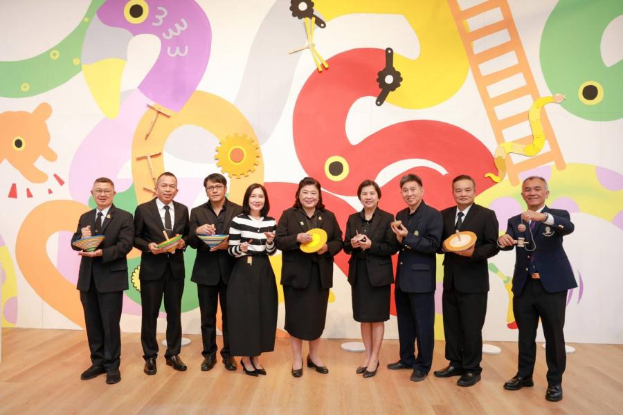 สำนักงานการวิจัยแห่งชาติ (วช.) ร่วมกับ สมาคมเพื่อการพัฒนาศิลปะและหัตถศิลป์ไทย และคณะวิทยาศาสตร์จุฬาลงกรณ์มหาวิทยาลัย เปิดตัว “หอศิลป์ร่วมสมัย สำนักงานการวิจัยแห่งชาติ NRCT”