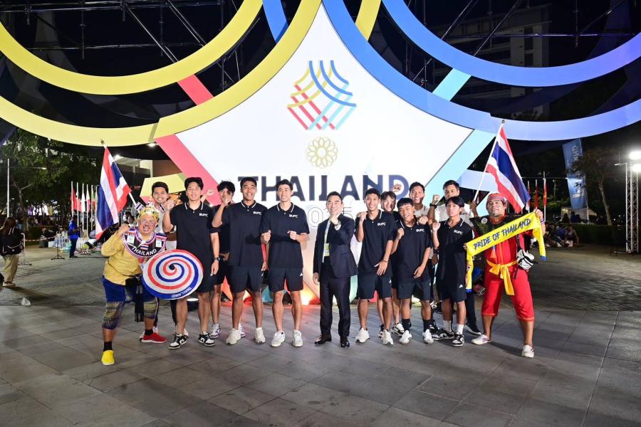 “ซีพีร้อยเรียงใจ พาไทยคว้าชัยซีเกมส์” นำนักเตะแข้งทอง BUFC ส่งแรงเชียร์ติดขอบสนาม เกมฟุตบอลประวัติศาสตร์ ไทย–เวียดนาม รอบชิงเหรียญทองซีเกมส์ 2025  
