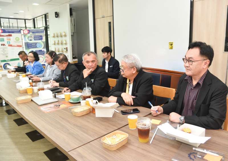 IMAGE - 42826